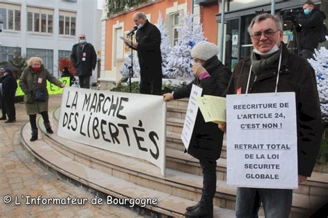 Il appartient au président de la république, garant des libertés publiques, de procéder à leur retrait. La marche des libertés - Les libertés démocratiques ...