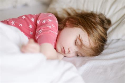 How To Keep Your Toddler In Bed At Night And Naps Too