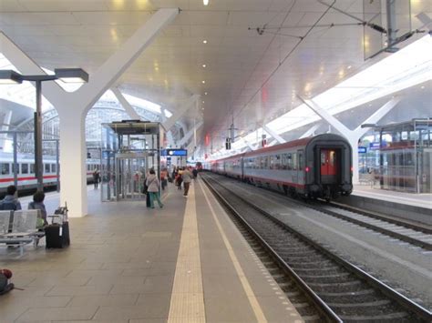 Salzburg Central Station Salzburg Hauptbahnhof Salzburg