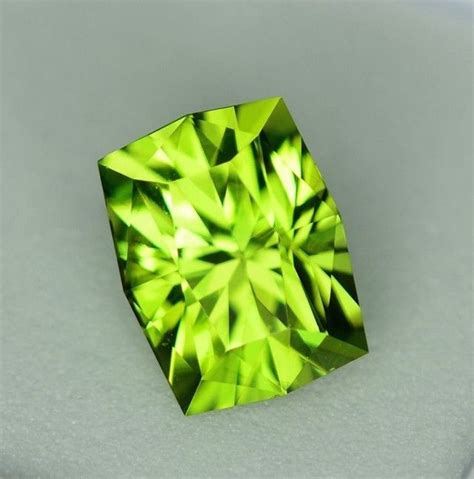 08 August Birthstone Peridot Types Of Gemstones Crystals And Gemstones