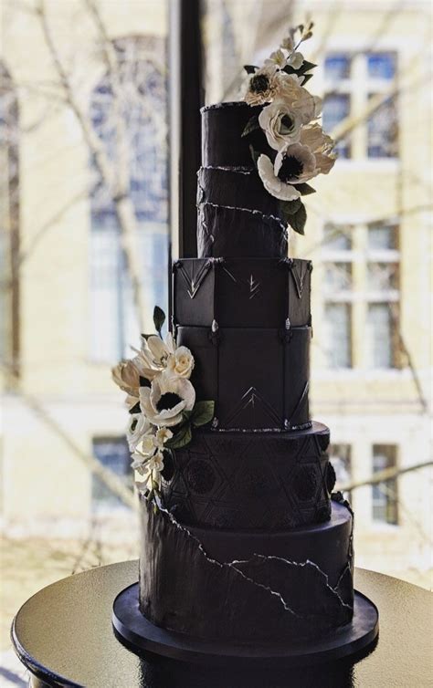 35 Breathtaking Black Wedding Cakes For Eternal Couple Black Wedding