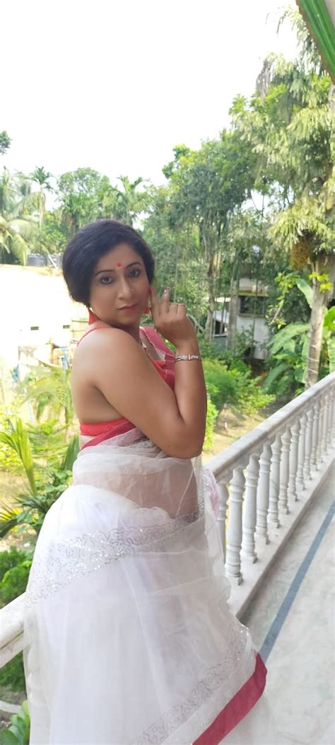 nandita dutta on twitter bollywood actress model hot sexy bold desi saree beauty