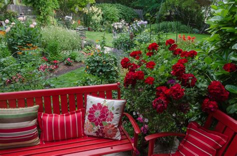 23 Super Cool Backyard Garden Ideas