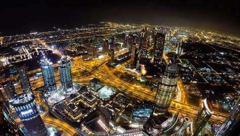 The View From Above Sky High At The Burj Khalifa Cnet