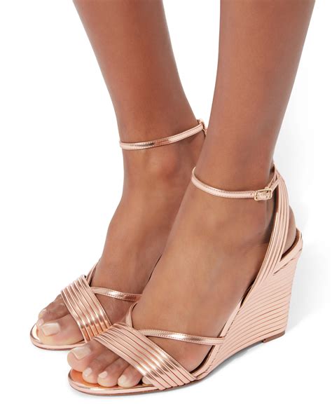 Info Top 21 Wedge Strap Sandals