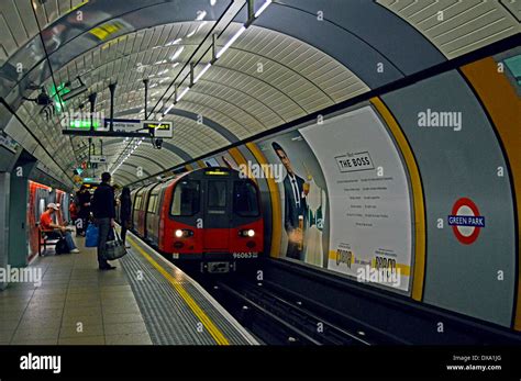 Green Park Underground Station Jubilee Line Platform City Of
