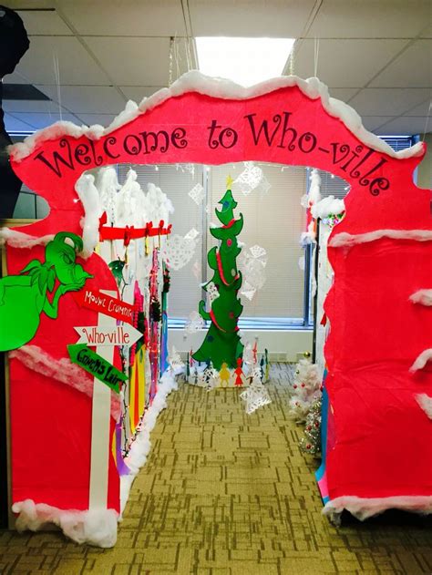 Cubicle decoration ideascubicle decoration ideas for christmascubicle decorationcubicle decoration ideascolorado's best: Welcome to Whoville, the grinch | Cubicle Christmas ...