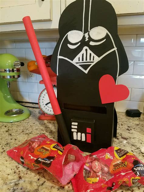 Diy Star Wars Valentines Day Box Star Wars Valentines Star Wars