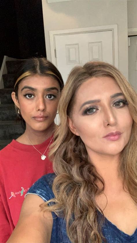 Mum 50 Says She Gets Mistaken For 19 Year Old Daughters Sister
