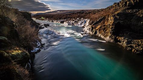 Hraunfossar Foto And Bild Landschaft Wasserfälle Bach Fluss And See