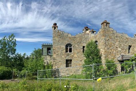 This Ruined Gilford Nh Castle Could Become A Wedding Destination