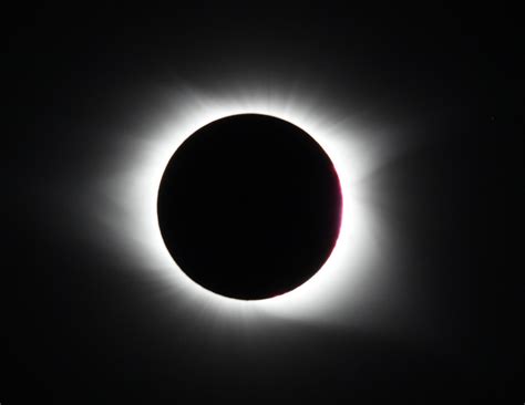 Entenda O Que é Um Eclipse Solar E Como Esse Fenômeno Acontece