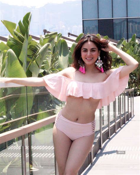 Shraddha Arya Photos Bikini Pictures Of ‘kundali Bhagya Actress