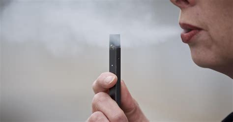 Juul vape pen may be 'worst for kids, best for smokers'