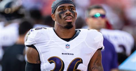 Ravens Safety Chuck Clark Placed On Reservecovid 19 List Cbs Baltimore