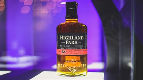Download Highland Park 18 Year Old Whiskey Bottle Wallpaper