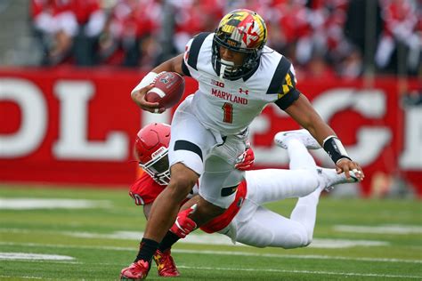 Dj Moore Leads Maryland Footballs Receiving Corps Into 2017