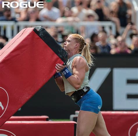 Annie Thorisdottir