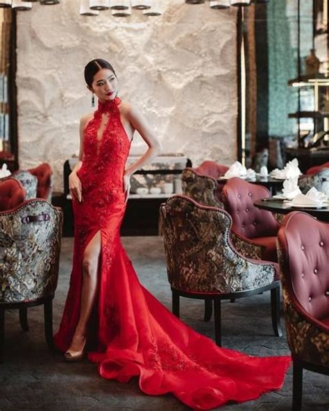 50 Of The Most Beautiful Modern Cheongsams For Your Chinese Wedding