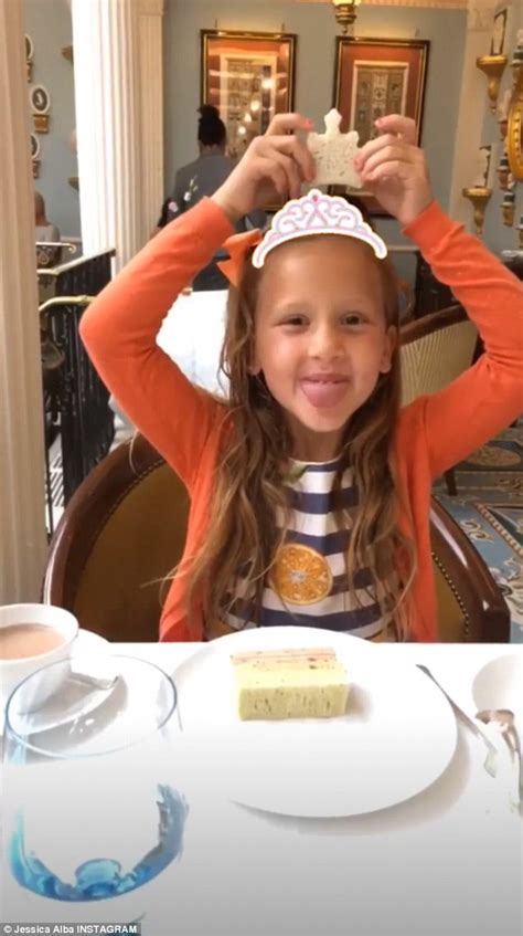 Jessica Alba Treats Daughter Haven Six To A Lavish Afternoon Tea At Londons Lanesborough