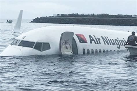 Small plane crashed in rocky mountains. Plane crash in Micronesia as Air Niugini flight overshoots ...