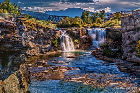 Lundbreck Falls A Small Set Of Water Falls Located Along The