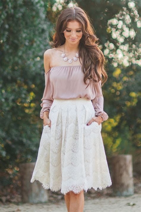 How to put together a maxi skirt outfit for any occasion. Midi lace skirt, skirts with pockets, A Line Skirts, white ...