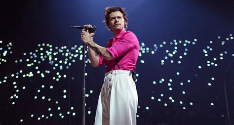 Every Look From Harry Styles Love On Tour