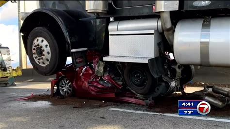 Fatal Truck Accidents Caught On Tape Ellsmore Chiera