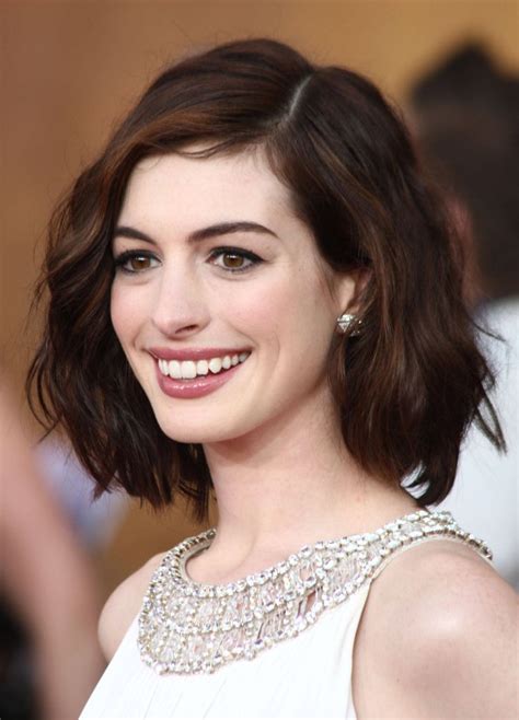 Anne Hathaway Long Bob Haircut Hair Styles Thick Hair Styles Long