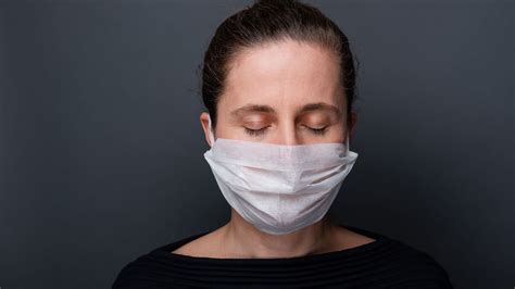 Coronavirus Quand Les Masques Brouillent La Communication