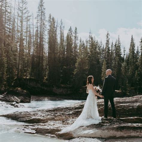 Emerald Lake Lodge Canada Wedding Venue