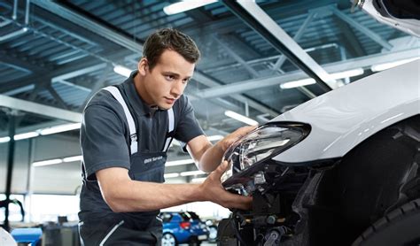 Behaviours on various aspects of automotive. Service and Maintenance - BMW Center Services - BMW USA