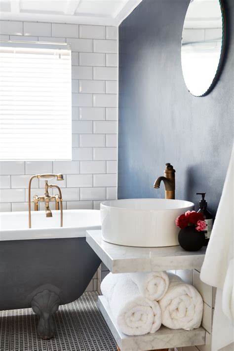 If there's a color you love that you wouldn't necessarily incorporate in a larger room of your home, consider testing it out in a space like a bathroom as a happy compromise. 13 Suggestions What Color To Paint A Small Bathroom With ...