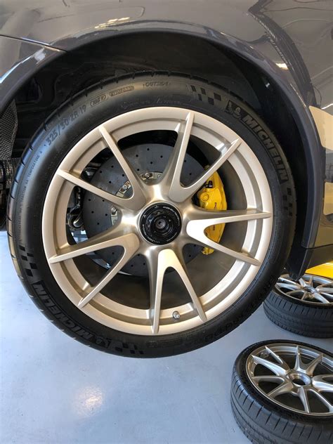 9972 Gt3 Rs Paint Code For White Gold Wheels Rennlist Porsche