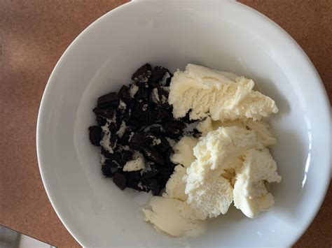 Jan 08, 2021 · most desserts are a splurge, but this sweet baked apple tastes much richer than it actually is. 118 cal Dessert. Low cal icecream+low cal oreos ...