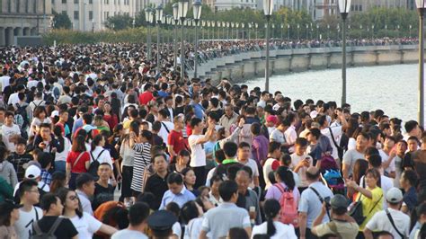 Chinas Population 420 Mn Of Above 60 Years 100 Mn Of Children Over