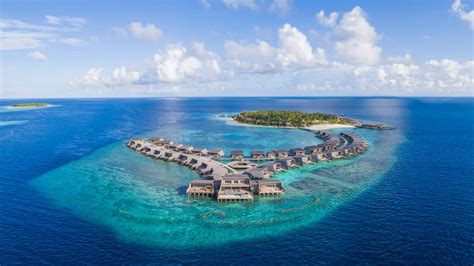 The Ultimate Maldives Resort Guide 27 Luxe Getaways For Every Kind Of
