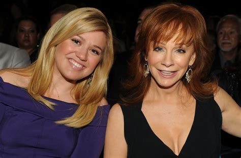 Reba Mcentire Defends Daughter In Law Kelly Clarkson Ive Never Seen Her Happier