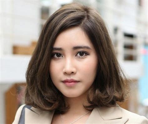 Unduh Model Rambut Pendek Wanita Yang Cocok Untuk Wajah Bulat
