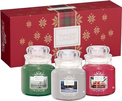 Yankee Candle T Set With 3 Small Jar Scented Candles Alpine Christmas Collection