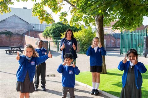 Djanogly Sherwood Academy Staff And Pupils Celebrate Ofsted ‘good