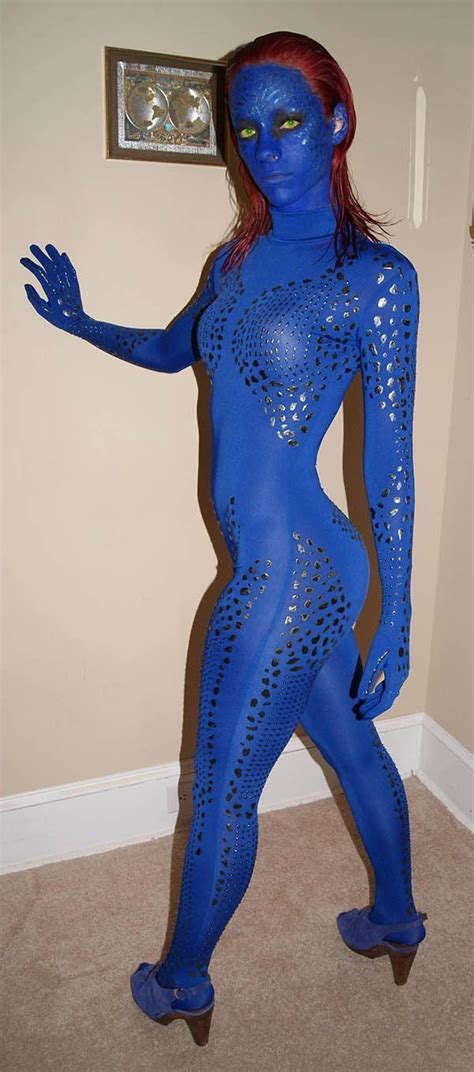 This Handmade Mystique Cosplay Will Be Hard To Top Sexy Cosplay Costumes Cosplay Mystique