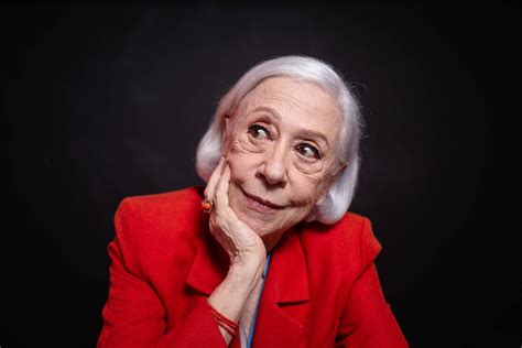 Fernanda Montenegro Lança Autobiografia Que Percorre Os Seus 70 Anos