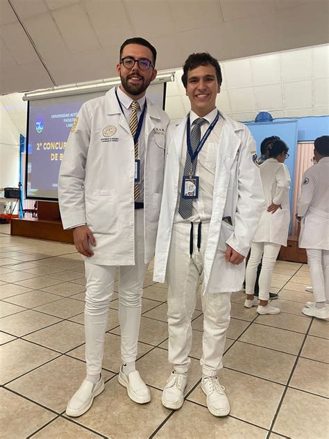 Facultadmedicinaunam On Twitter Abraham Duck Y Alexis Garzón