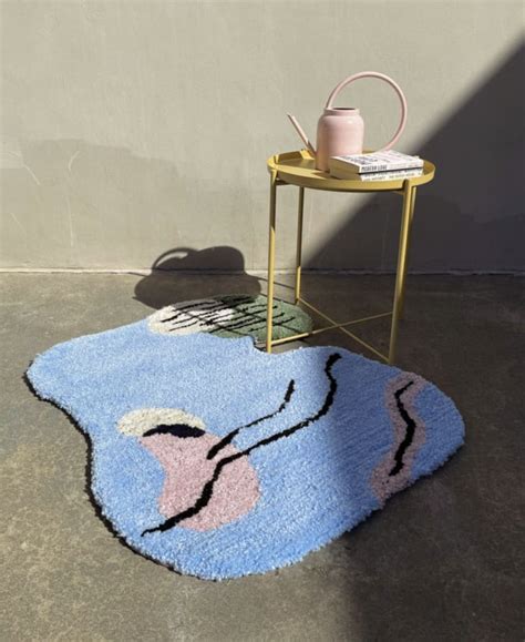 Were Loving These Funky Irregularly Shaped Rugs Apartment Therapy