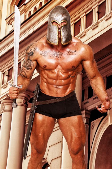 Buffed Gladiator Ready For Battle Bc Men Romans And Gladiators