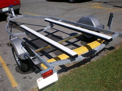 Make A Pair Of Bunk Glides For Your Boat Trailer Boat Trailer Lights