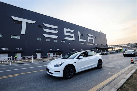 Teslas Shanghai Factory Resumes Production Shine News