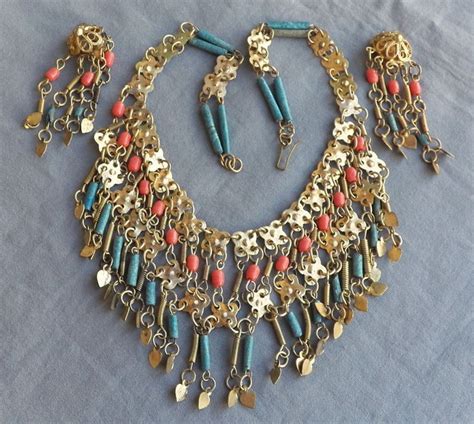 Vintage Deco Egyptian Revival Turquoise Faience Coral Bead Bib Necklace